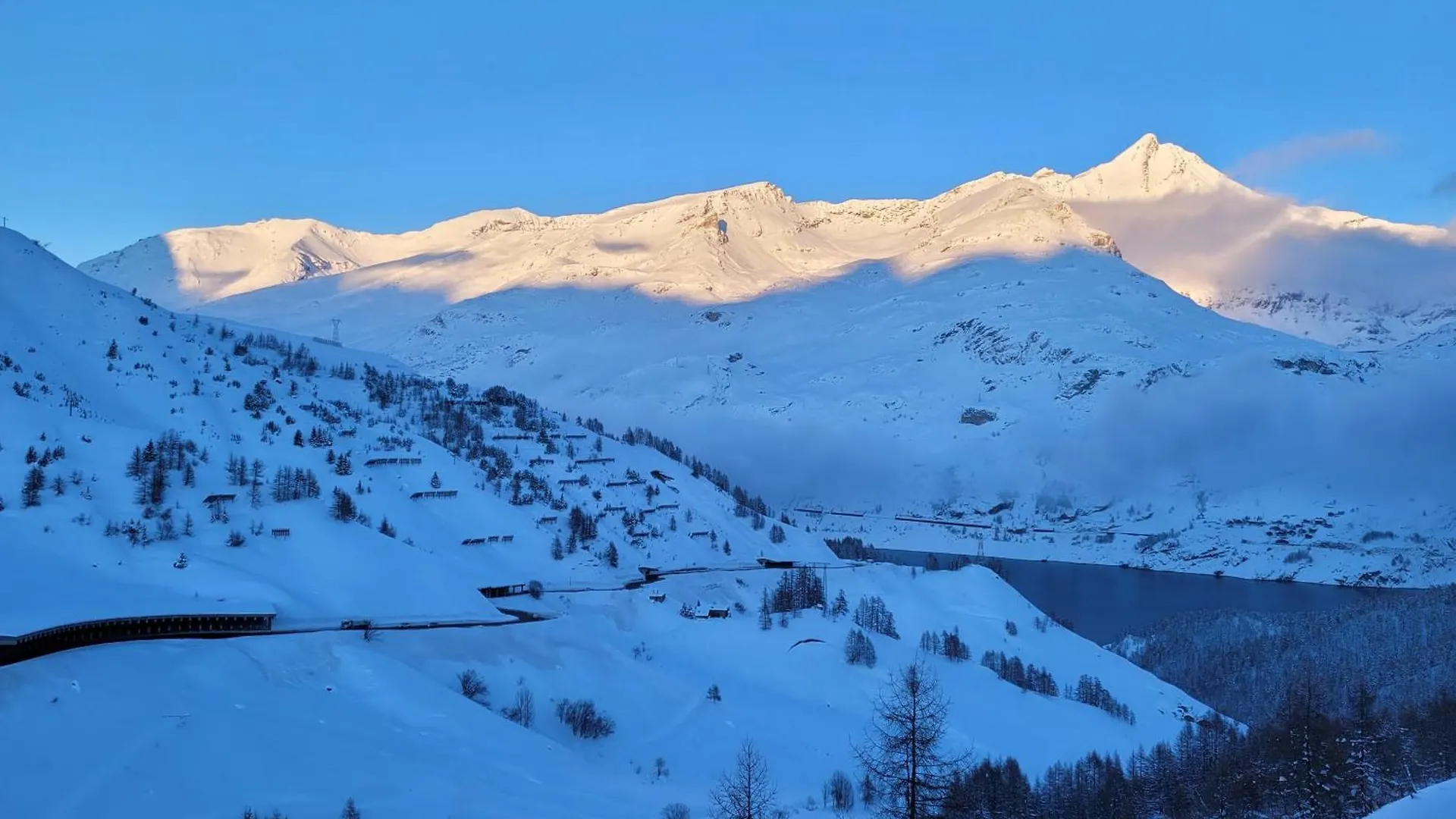 Appartement Tignes 2100 - 4-6 Personnes - 1 Chambre - 4 Lits - Netflix & Wifi Haut Debit - Parking Couvert Inclus 公寓